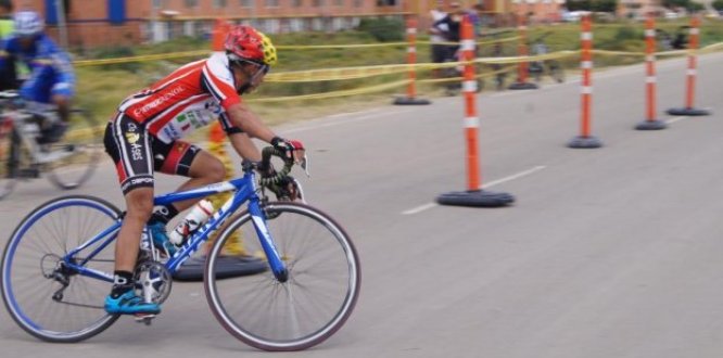 Entrega de bonos carrera atlética Bosa