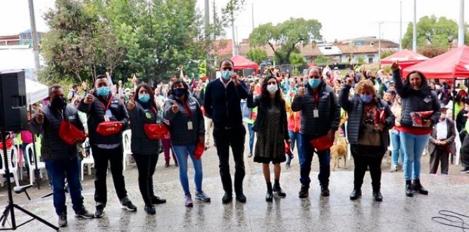 Más de 230 vendedores informales participaron de la celebración.