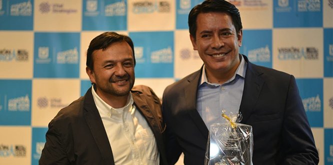 Distrito entrega reconocimiento en seguridad vial a alcaldías locales Distrito entrega reconocimiento en seguridad vial a alcaldías locales