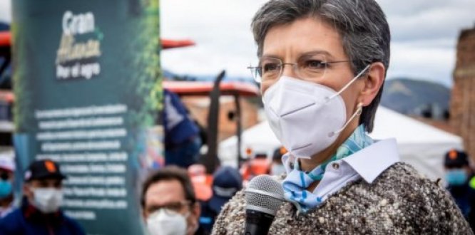 Bogotá supera Alerta Roja General, pero hay que vacunarse y no bajar la guardia